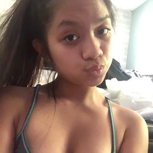 Meet your Posher, Justinne